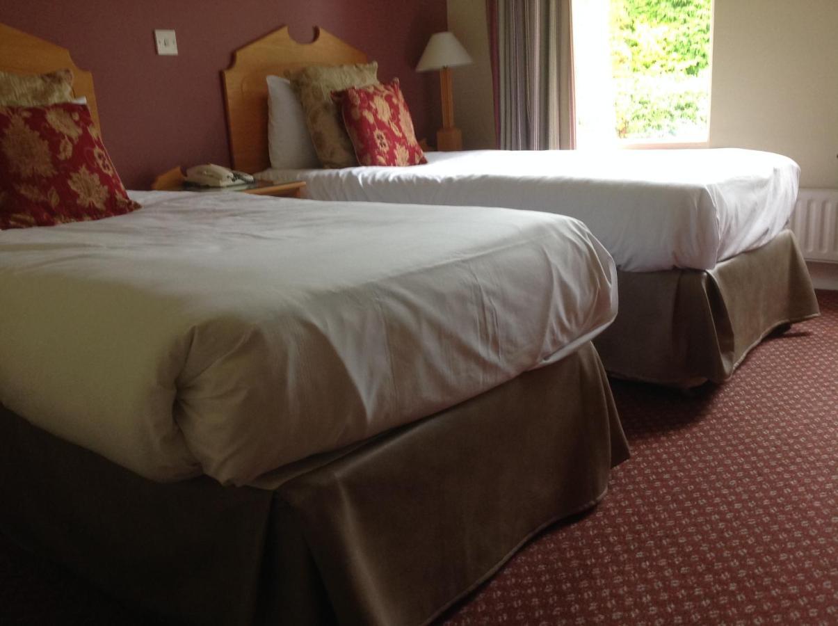 Glenwood House Carrigaline Room photo